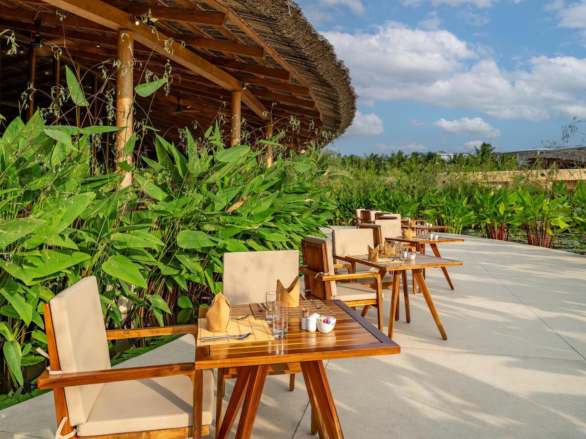 Отель Ana Mandara Cam Ranh Khanh Hoa Экстерьер фото